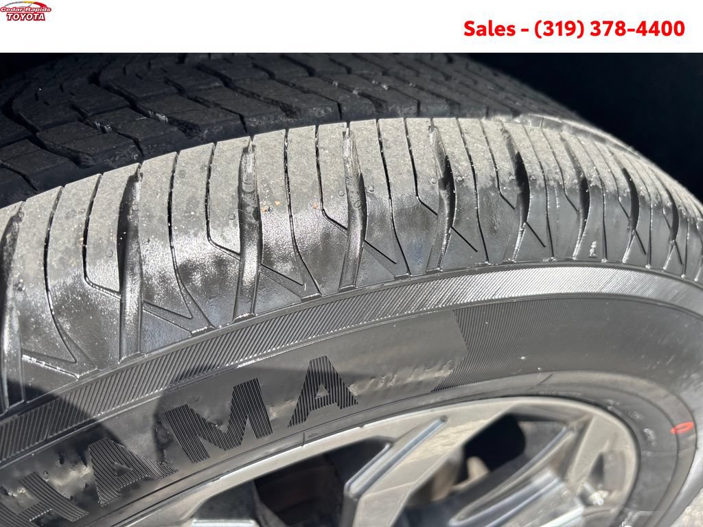Certified 2023 Toyota RAV4 XLE Premium AWD/4WD image 25