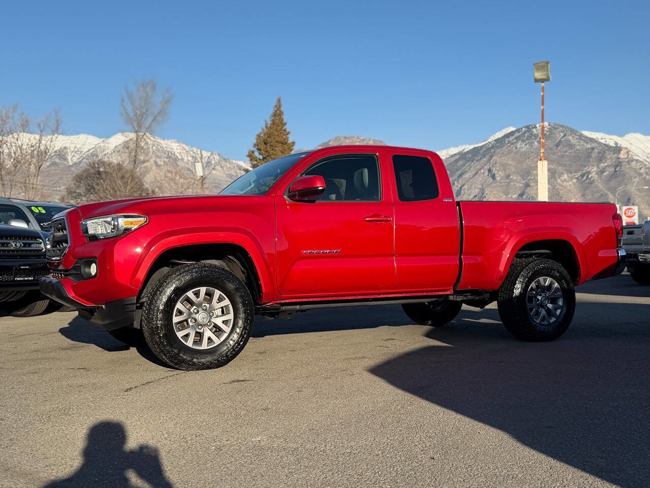 Used 2016 Toyota Tacoma TRD Sport image 63