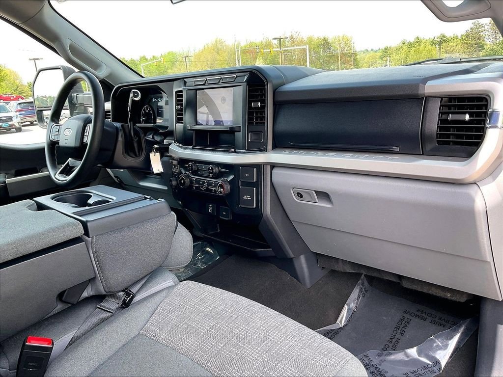 Used 2024 Ford F250 XLT AWD/4WD image 13