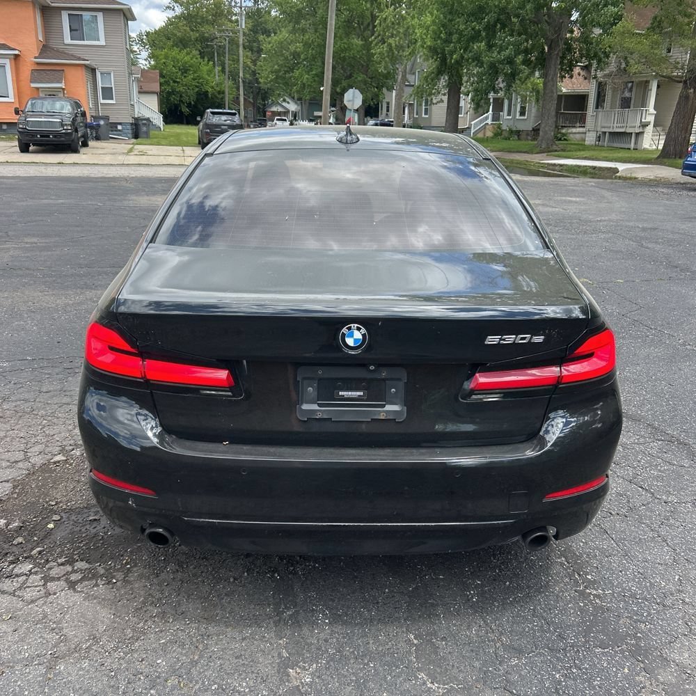 Used 2018 BMW 530e xDrive AWD/4WD image 7