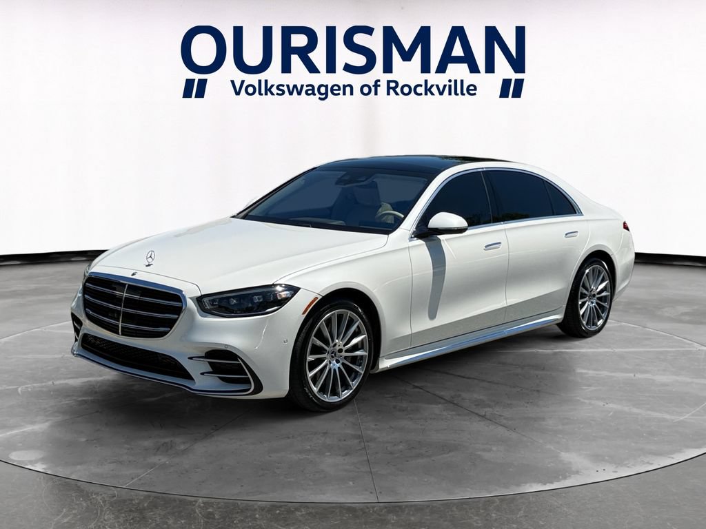 Used 2023 Mercedes-Benz S 580 4MATIC Sedan image 2