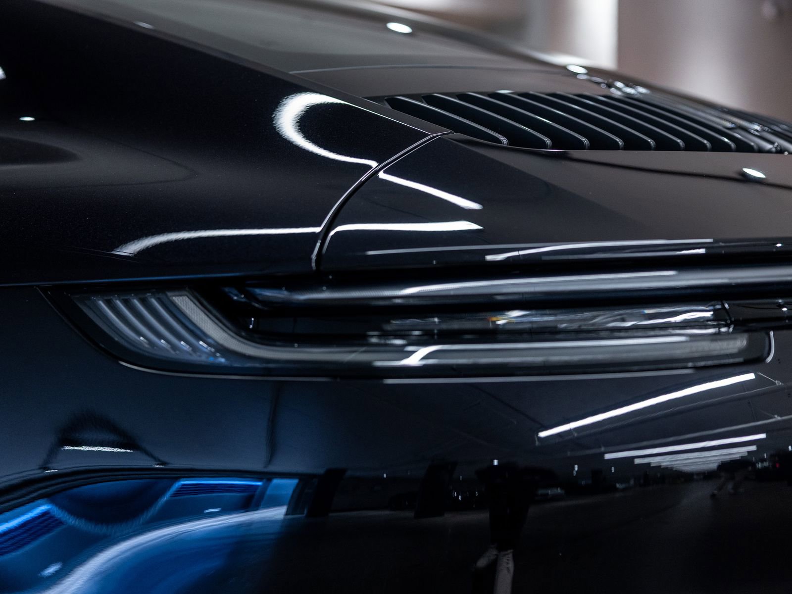 Certified 2024 Porsche 911 Carrera T image 26