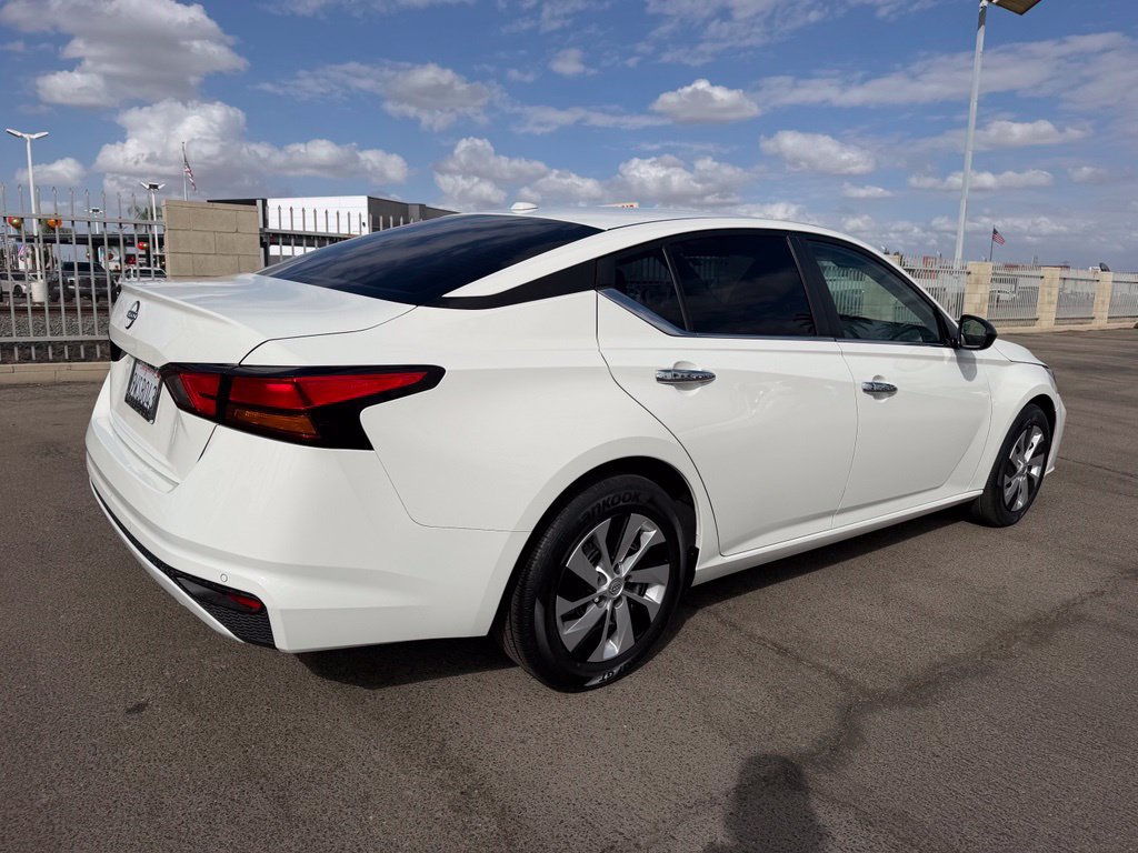 Certified 2025 Nissan Altima 2.5 S FWD image 6