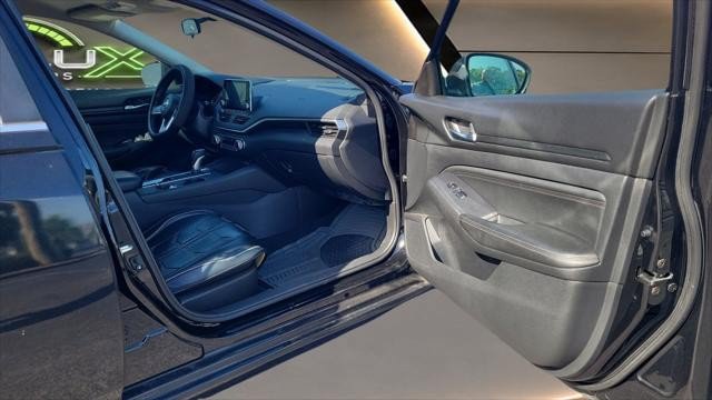 Used 2019 Nissan Altima 2.5 S FWD image 11