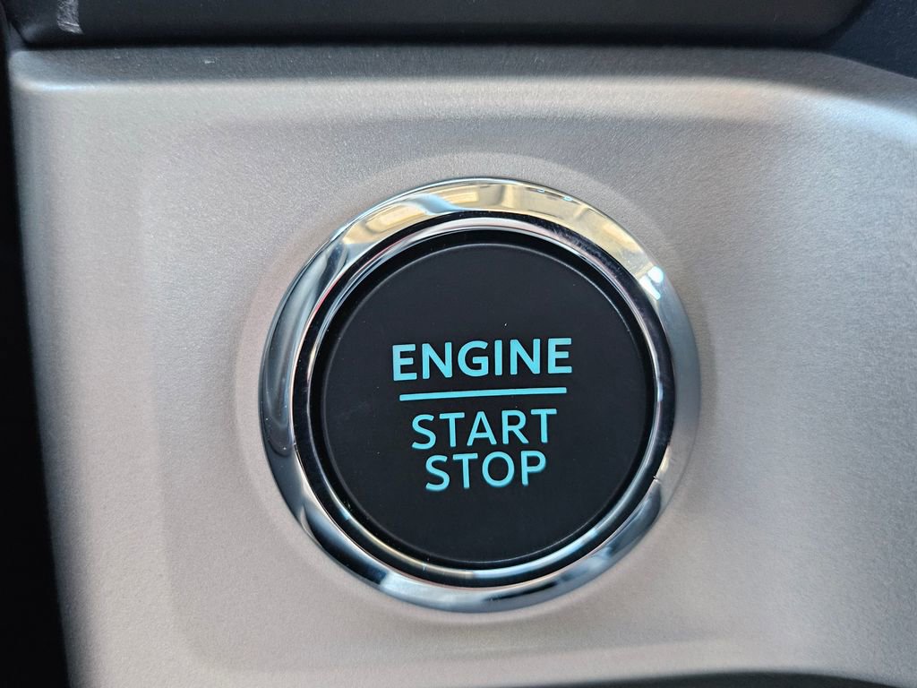 New 2026 Ford F250 XLT w/ XLT Premium Package image 13