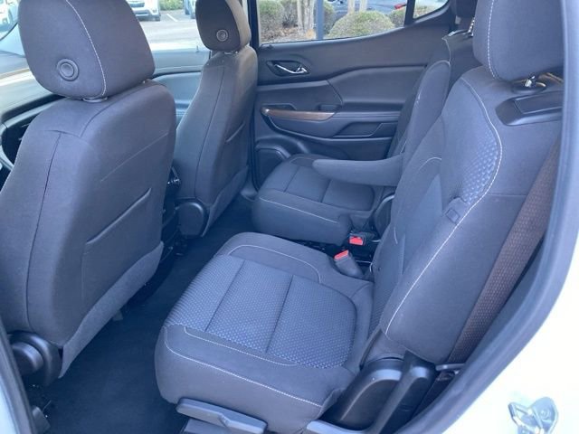 Used 2023 GMC Acadia SLE image 19