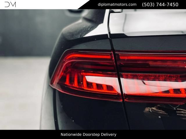 Used 2023 Audi SQ8 Prestige AWD/4WD image 15
