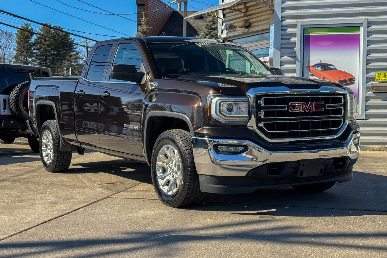 Used 2018 GMC Sierra 1500 SLE w/ SLE Value Package image 1