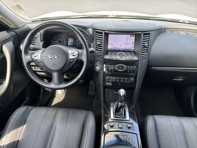 Used 2014 INFINITI QX70 AWD w/ Premium Package image 24