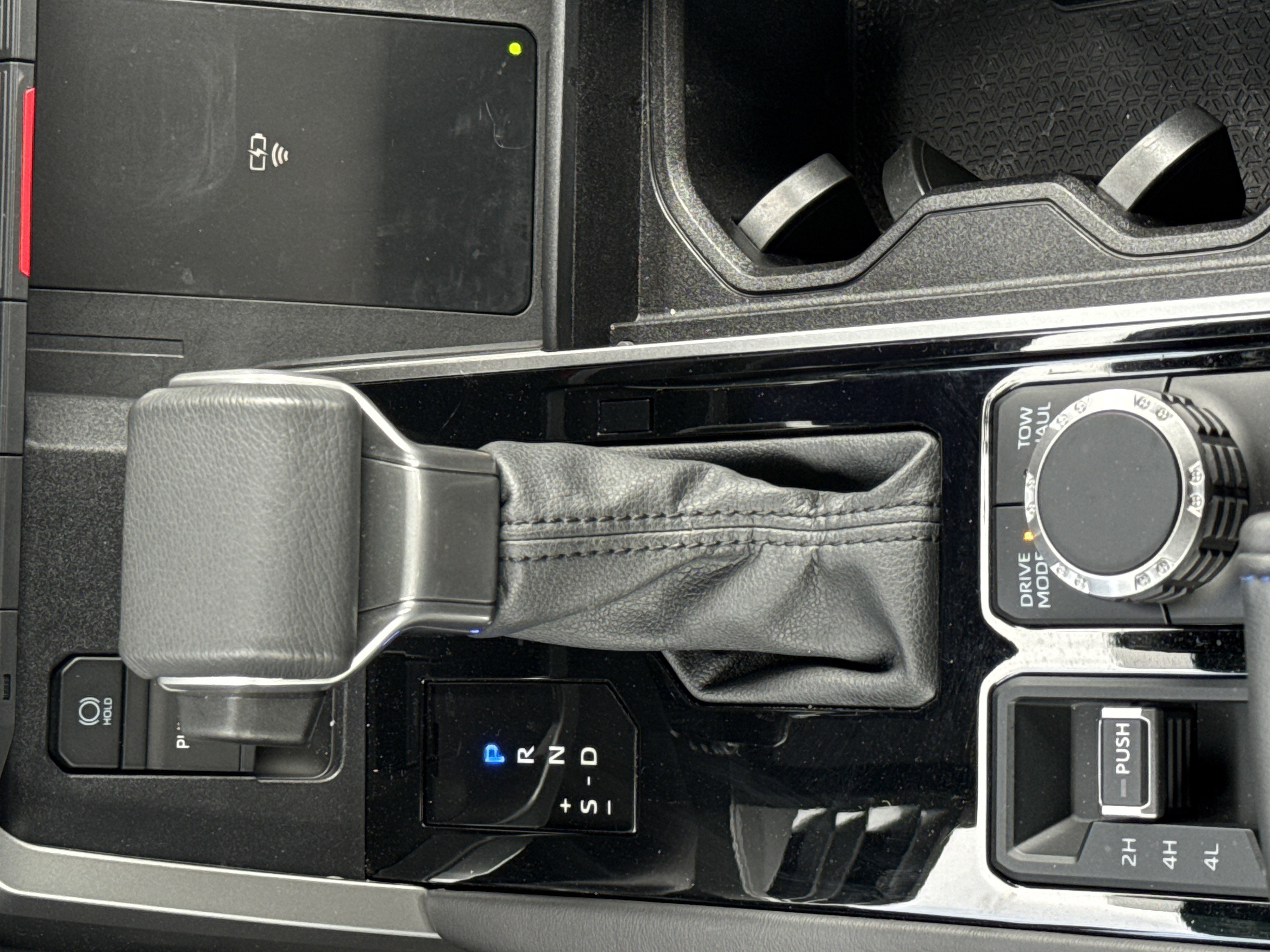 Used 2025 Toyota Tundra Platinum AWD/4WD image 25