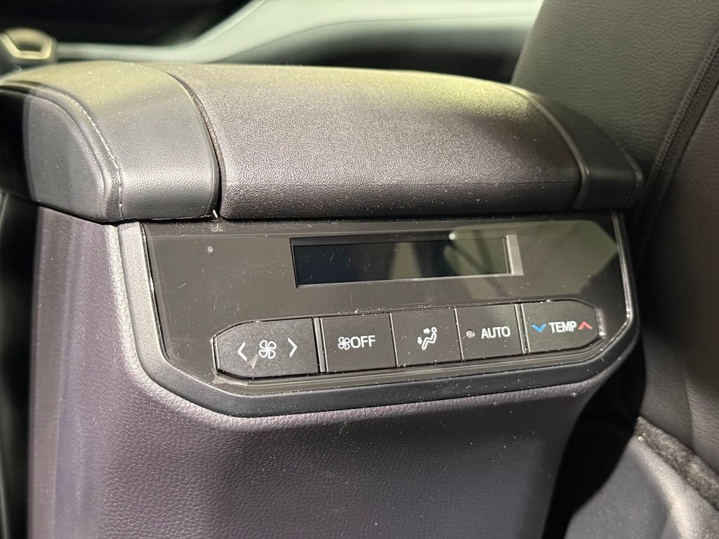 Certified 2025 Toyota Highlander XLE AWD/4WD image 22