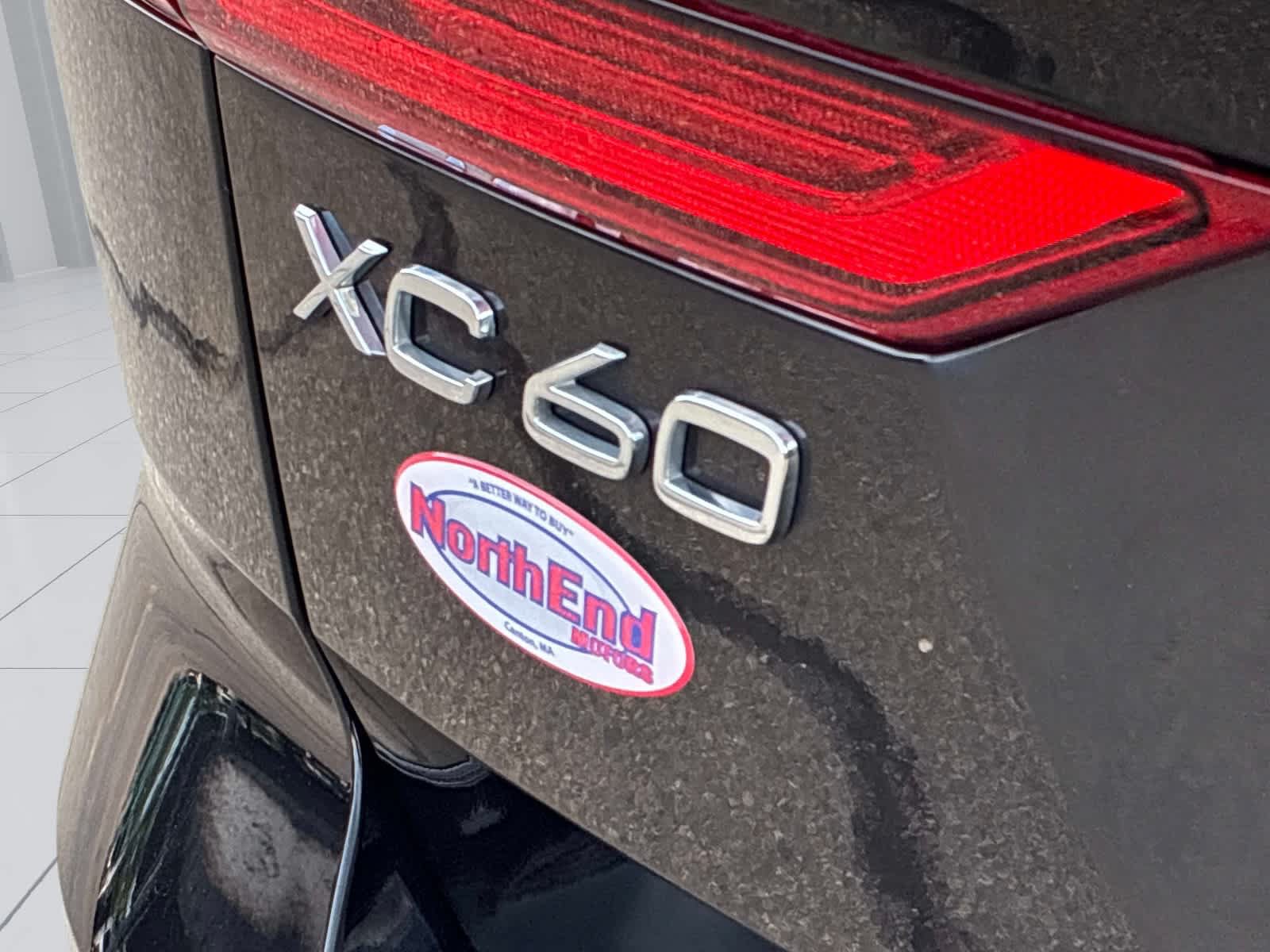 Used 2023 Volvo XC60 B5 Plus FWD image 16