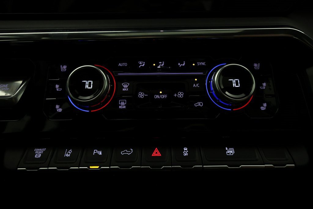 Used 2025 GMC Sierra 3500 Denali Ultimate image 34