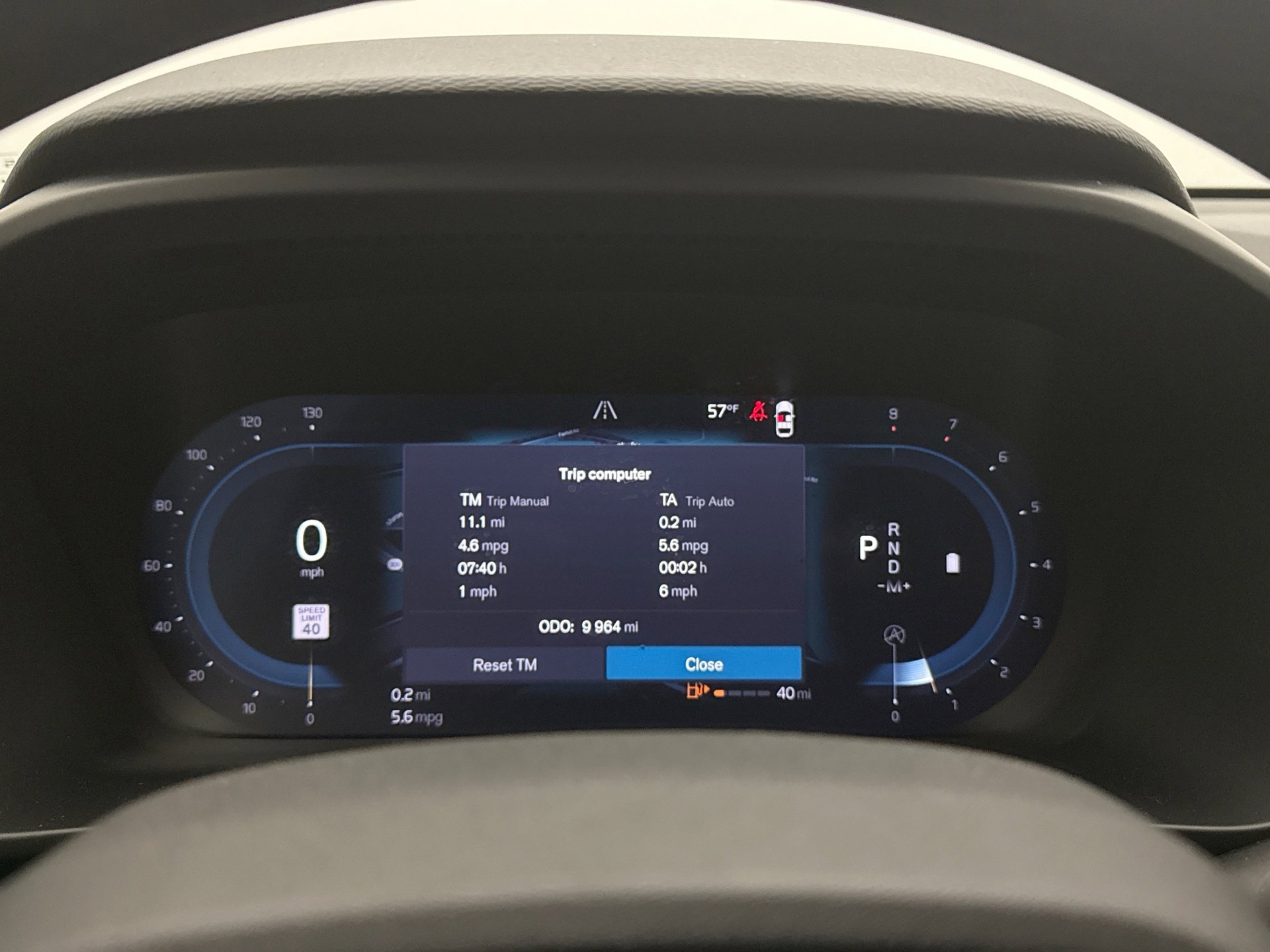 Used 2025 Volvo XC40 B5 Core AWD/4WD image 9