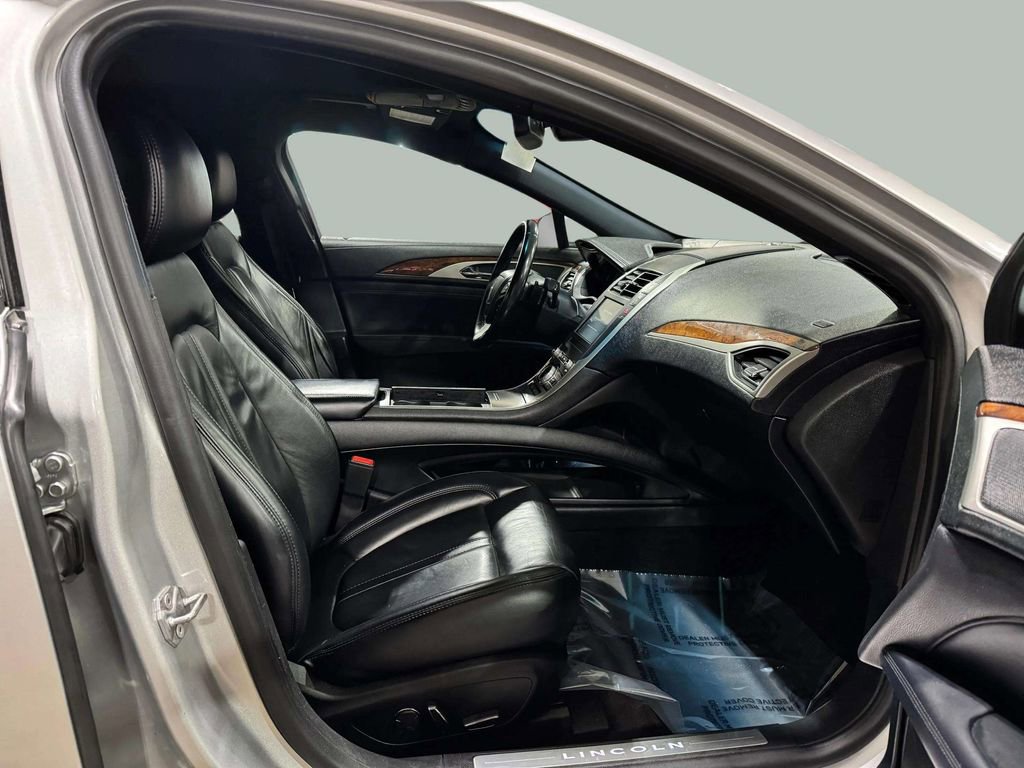 Used 2019 Lincoln MKZ Reserve image 24