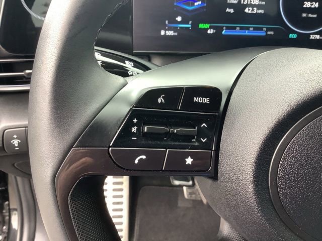 Used 2025 Hyundai Elantra SEL image 29