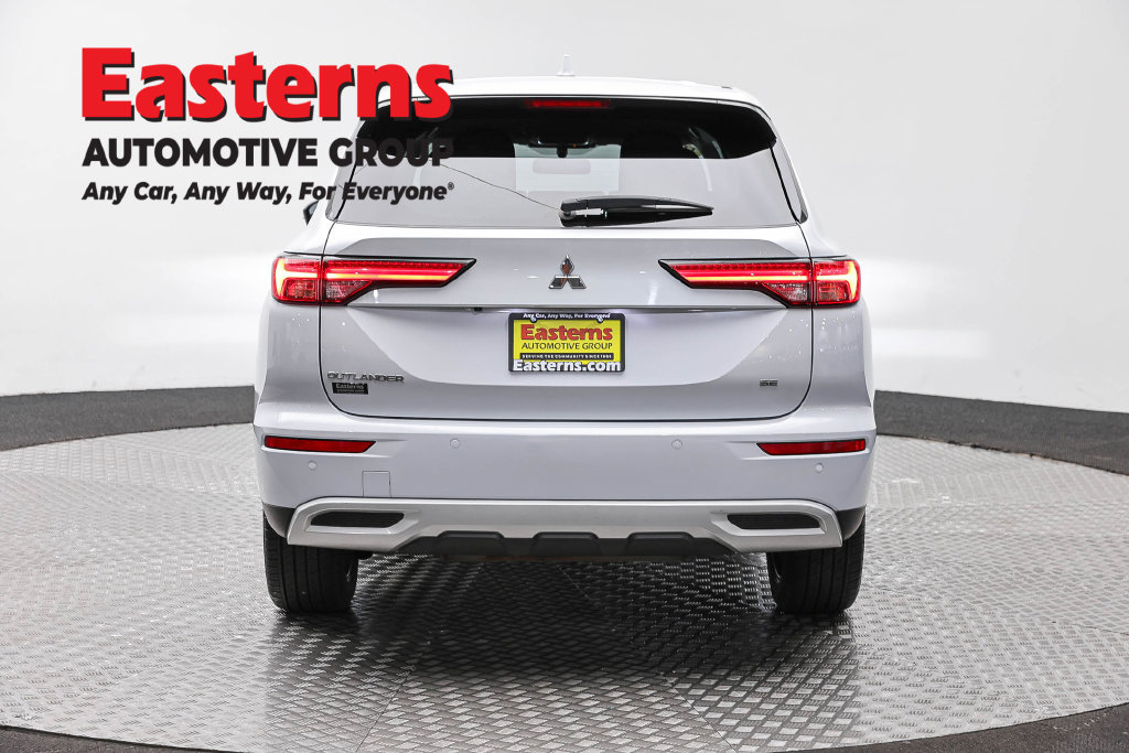 Used 2024 Mitsubishi Outlander SE AWD/4WD image 7
