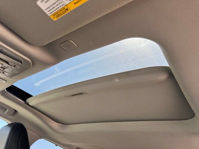 Used 2023 Toyota Highlander XLE FWD image 42