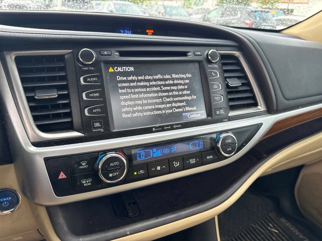Used 2018 Toyota Highlander Limited Platinum AWD/4WD image 8