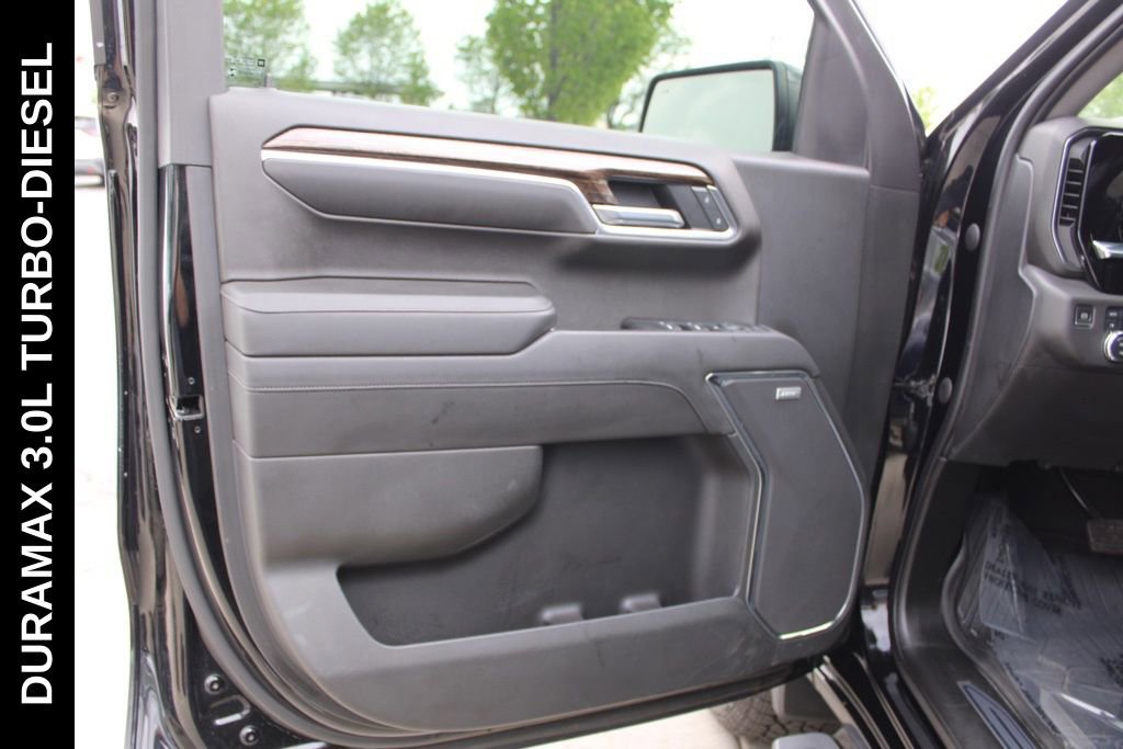 Used 2022 GMC Sierra 1500 Elevation w/ Elevation Premium Package AWD/4WD image 18