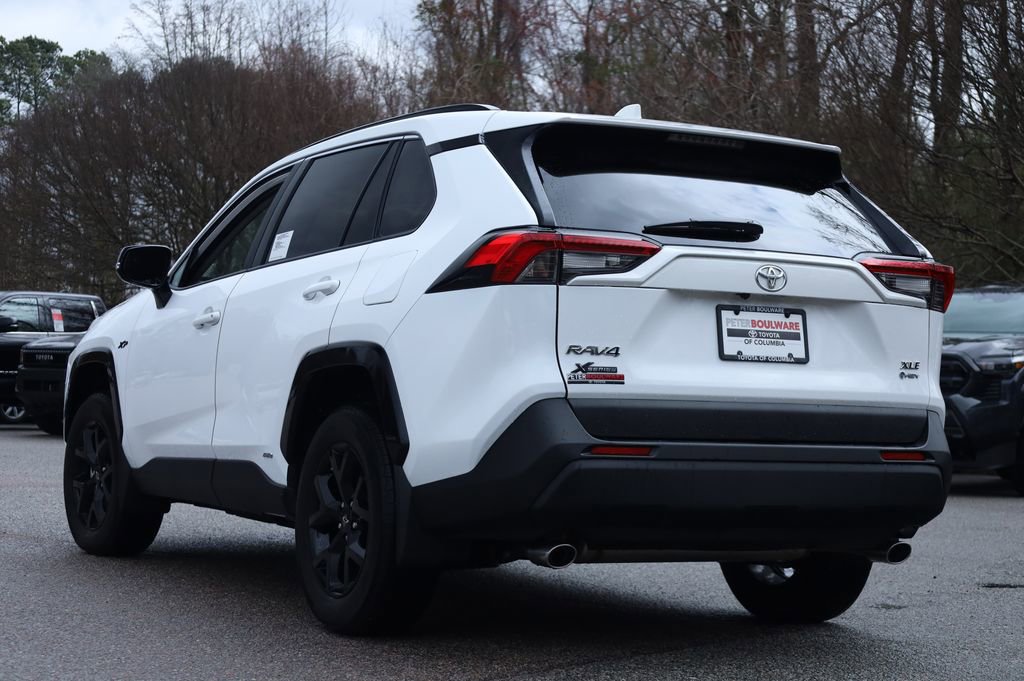 Used 2025 Toyota RAV4 XLE image 3