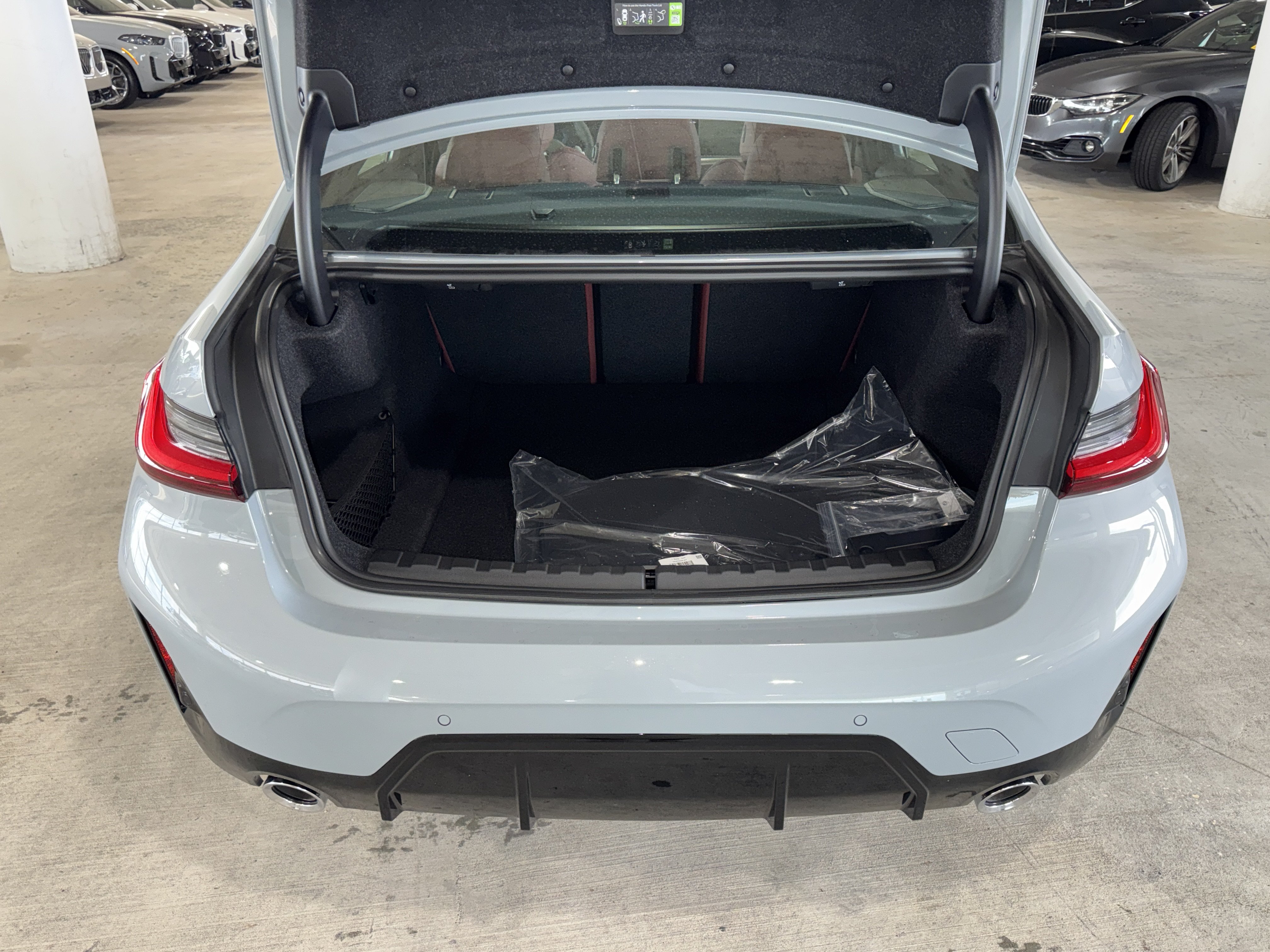 New 2026 BMW 330i Sedan RWD image 12