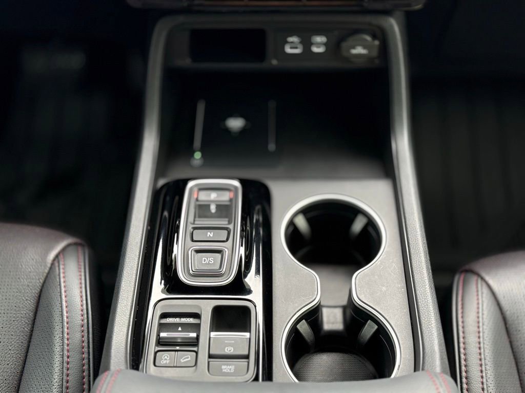 Used 2025 Honda Pilot Black Edition image 27