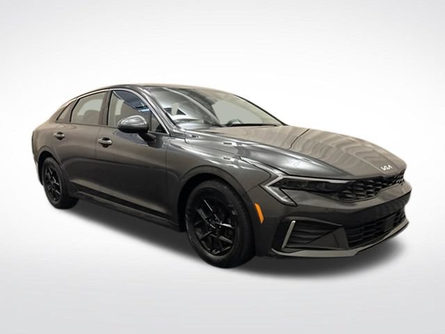 Certified 2025 Kia K5 LXS FWD image 3