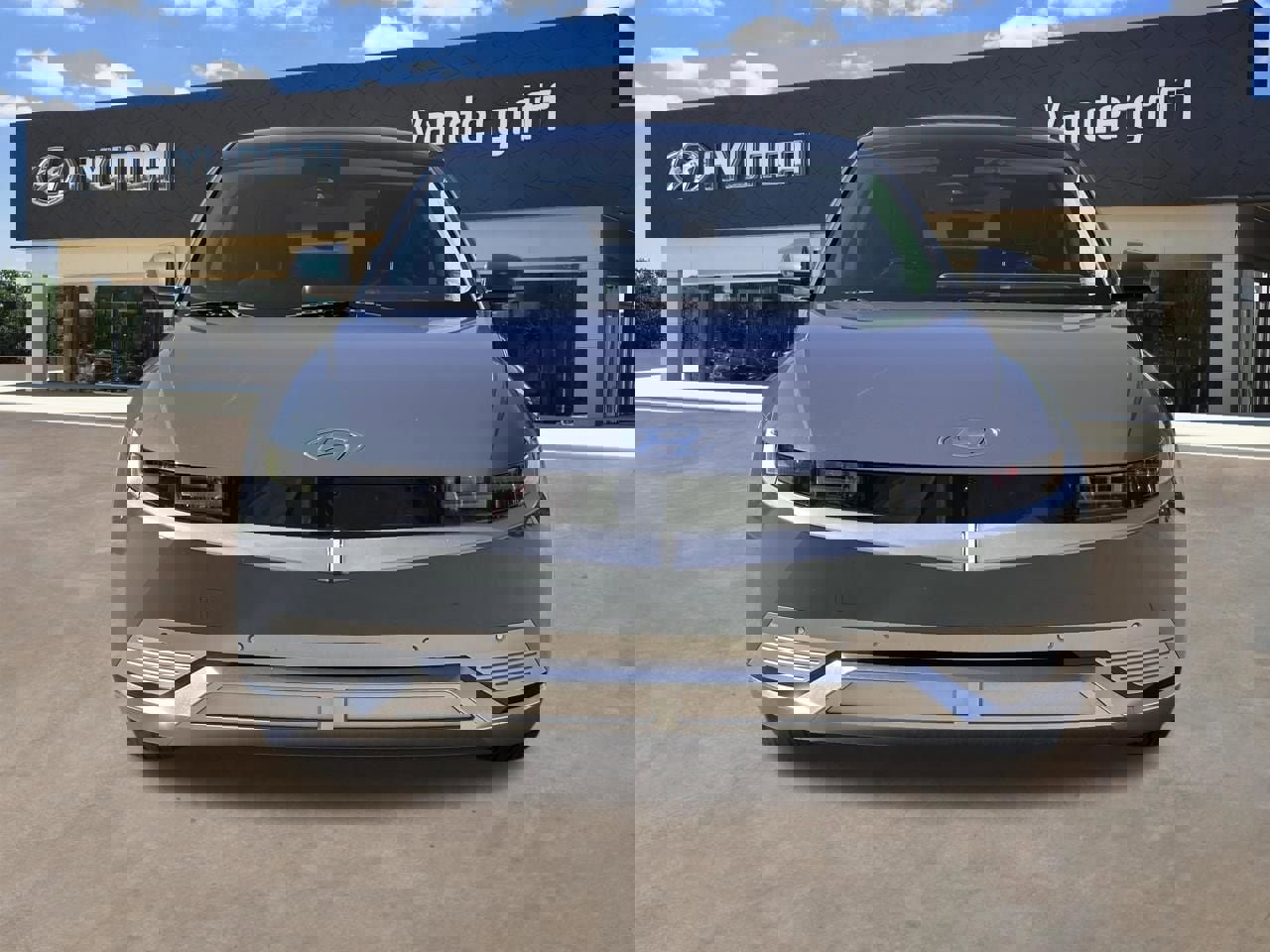 Used 2024 Hyundai Ioniq 5 Limited image 5