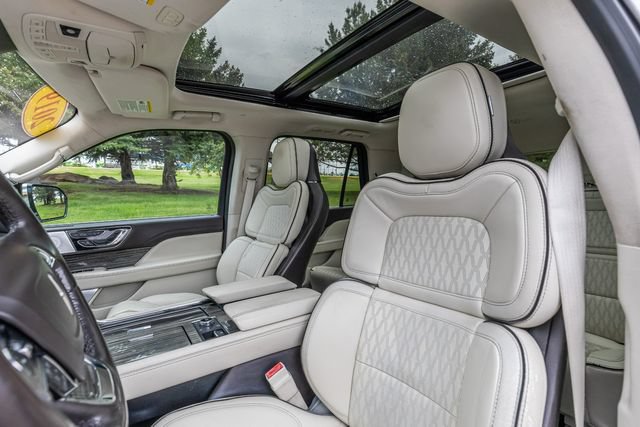 Used 2019 Lincoln Navigator Black Label AWD/4WD image 13