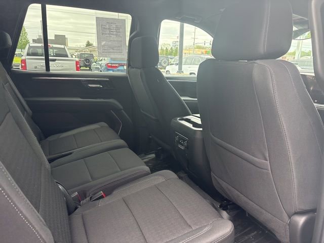 Used 2025 Chevrolet Tahoe LS AWD/4WD image 15