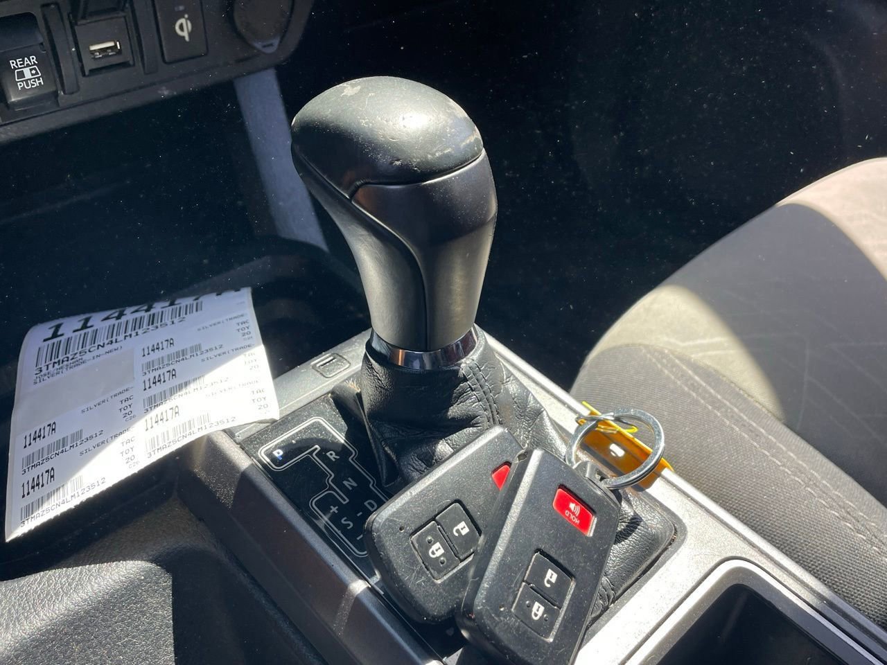 Used 2020 Toyota Tacoma TRD Off-Road w/ Technology Package image 5