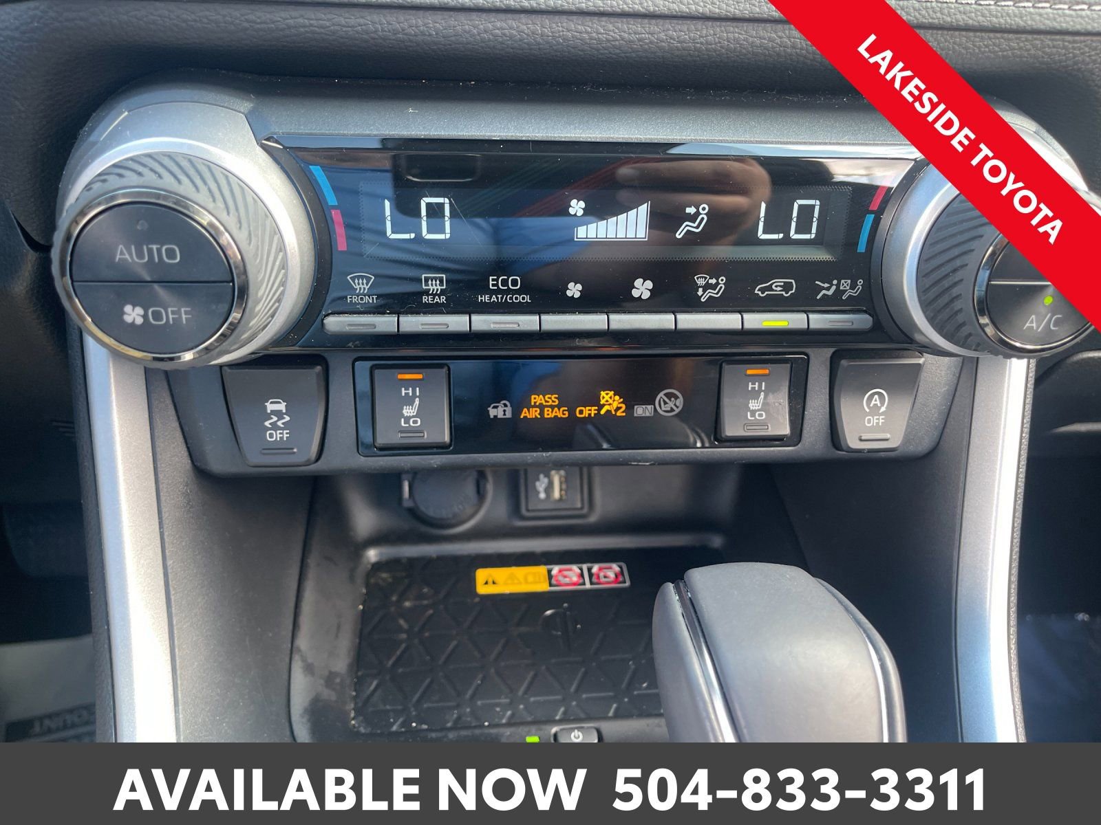 Used 2023 Toyota RAV4 XLE Premium image 35