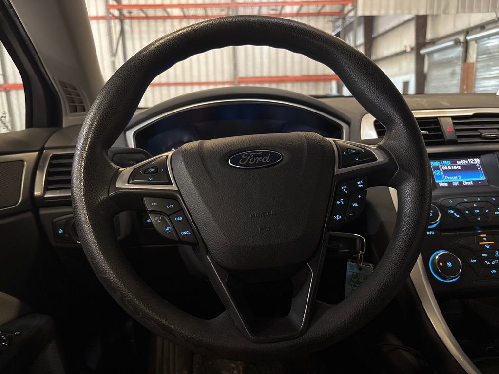Used 2014 Ford Fusion S image 21
