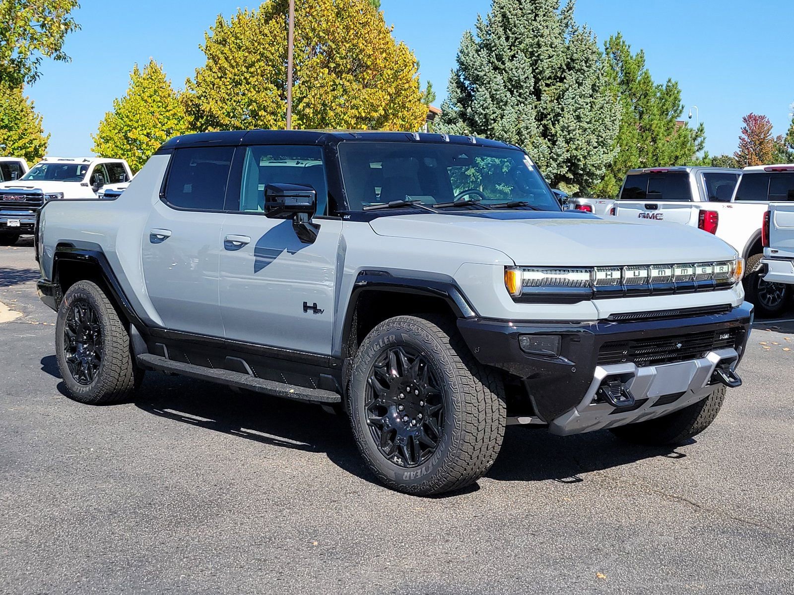 New 2026 GMC Hummer EV 4x4 Crew Cab w/ LPO, Dark Essentials Package image 1