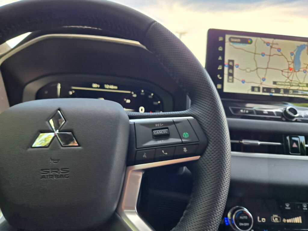New 2026 Mitsubishi Outlander 4WD Plug-In Hybrid image 33