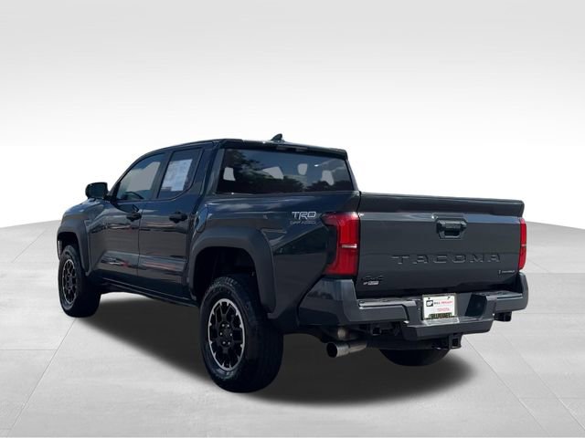 Used 2024 Toyota Tacoma TRD Off-Road AWD/4WD image 4