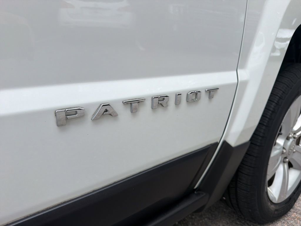Used 2015 Jeep Patriot Limited w/ Sun/Sound Group image 30