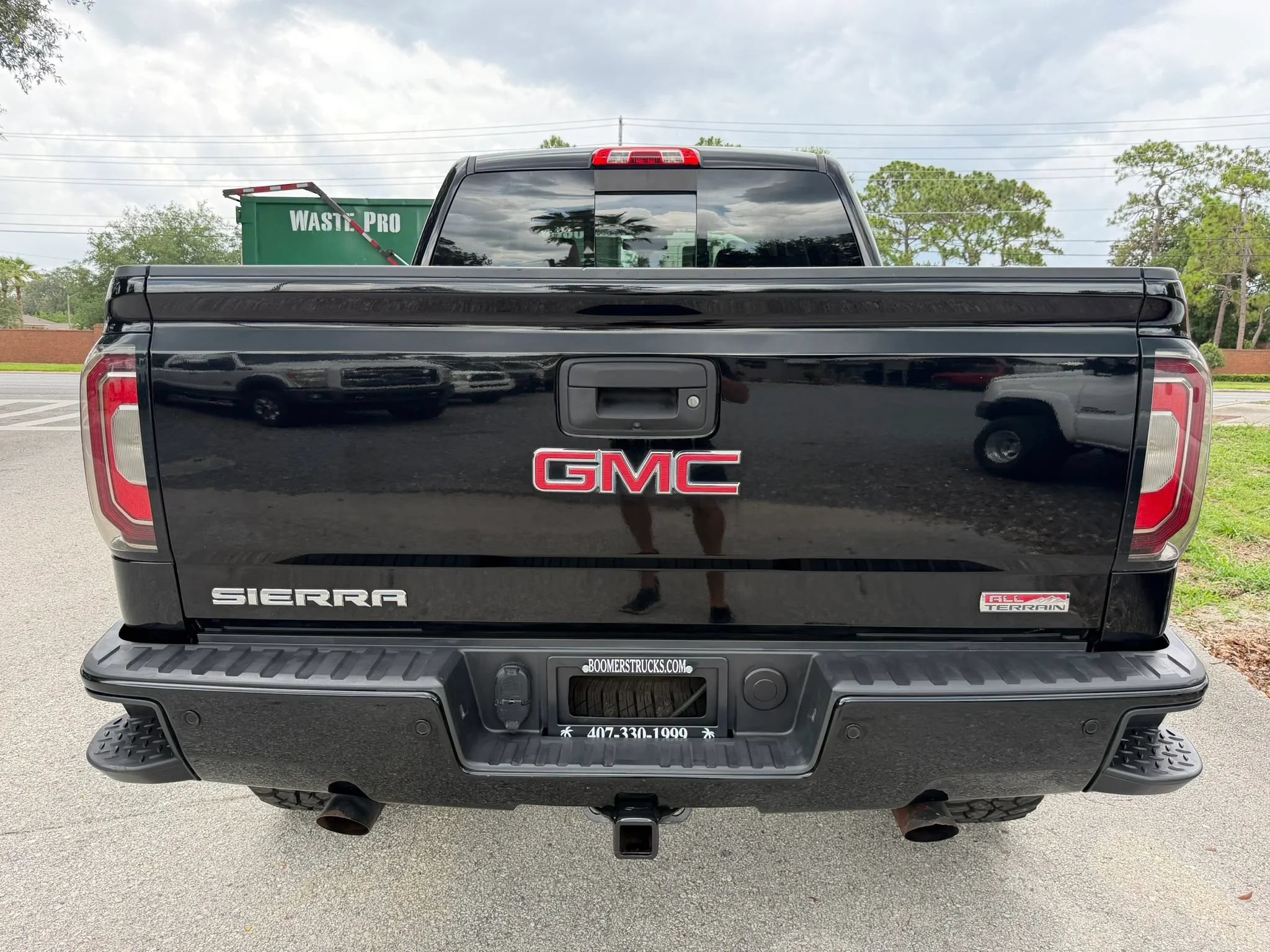 Used 2016 GMC Sierra 1500 SLT w/ All-Terrain Package AWD/4WD image 5