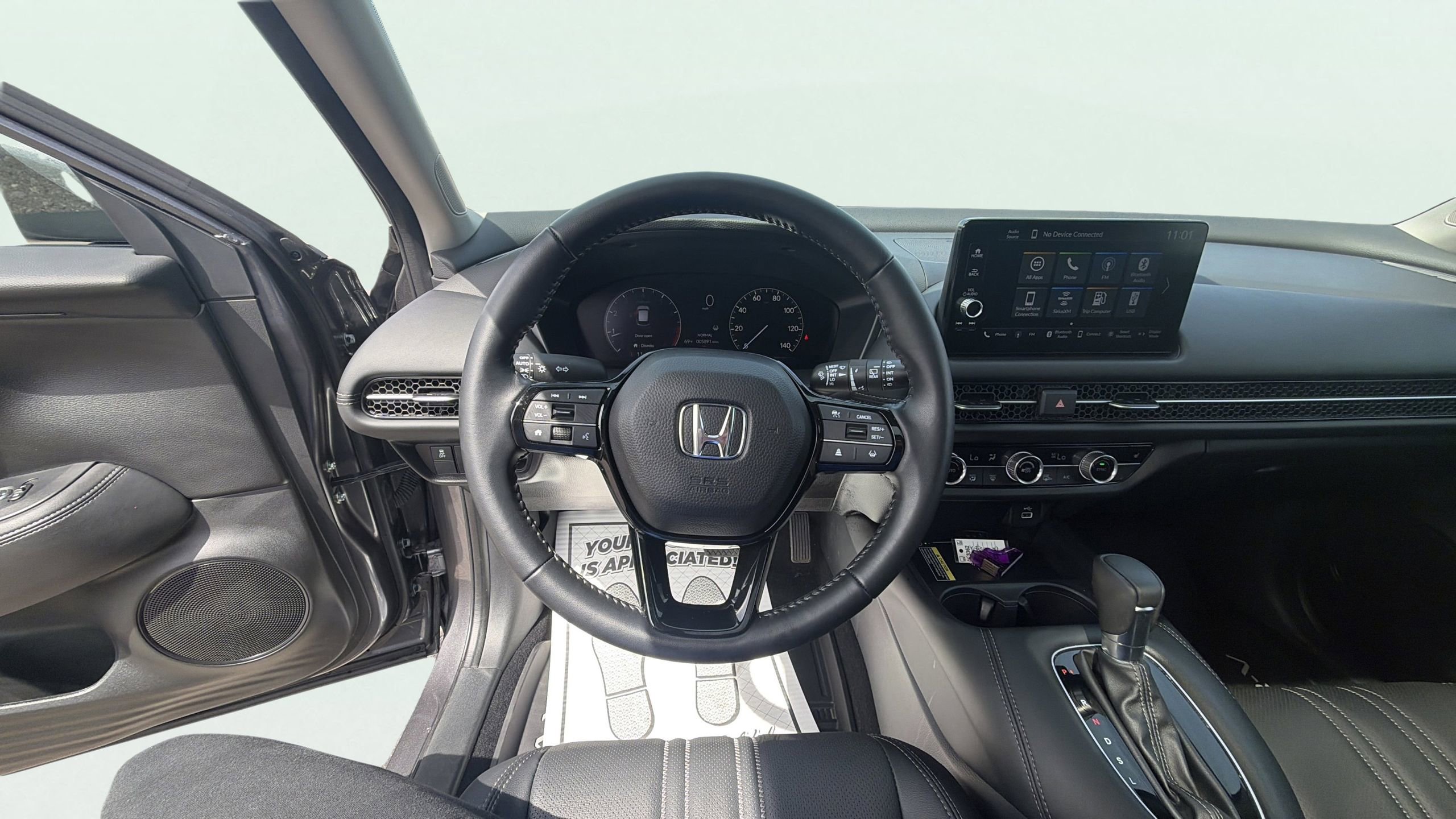 Used 2025 Honda HR-V EX-L image 16