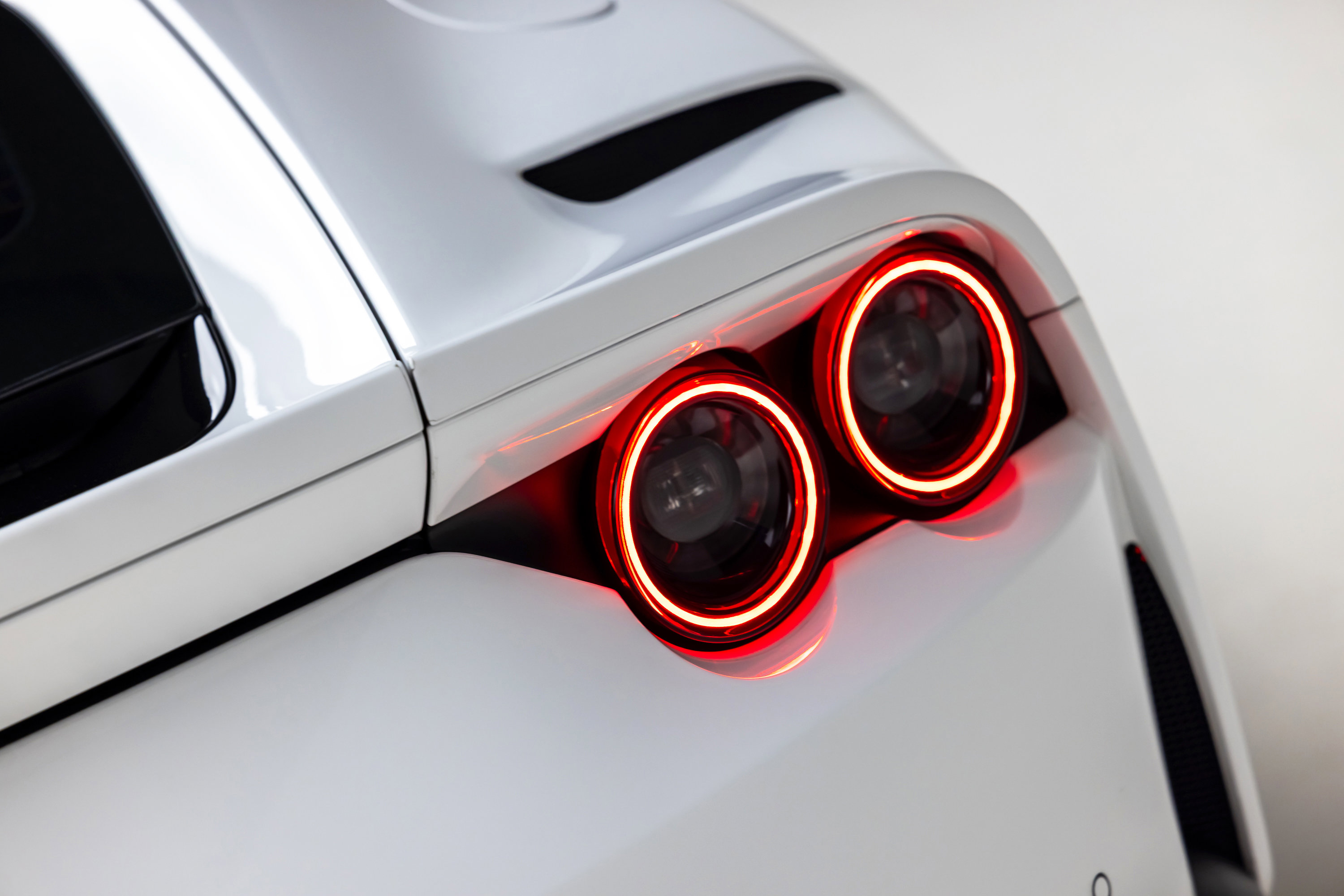 Certified 2019 Ferrari 812 Superfast image 32