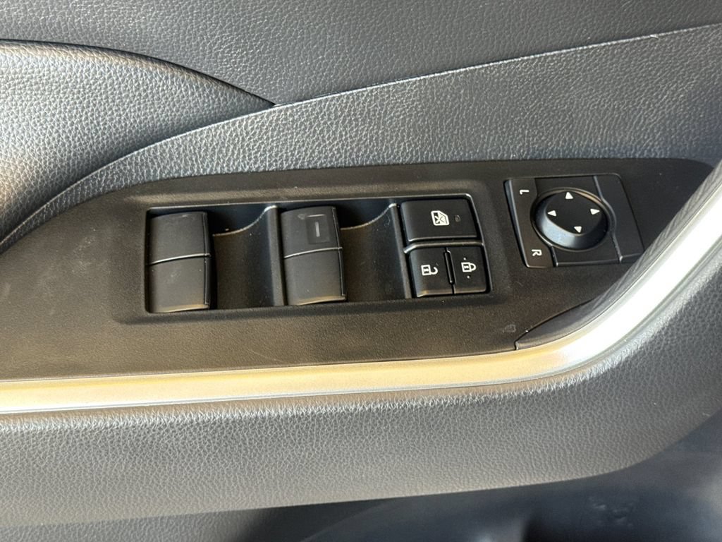 Used 2024 Toyota RAV4 LE AWD/4WD image 13