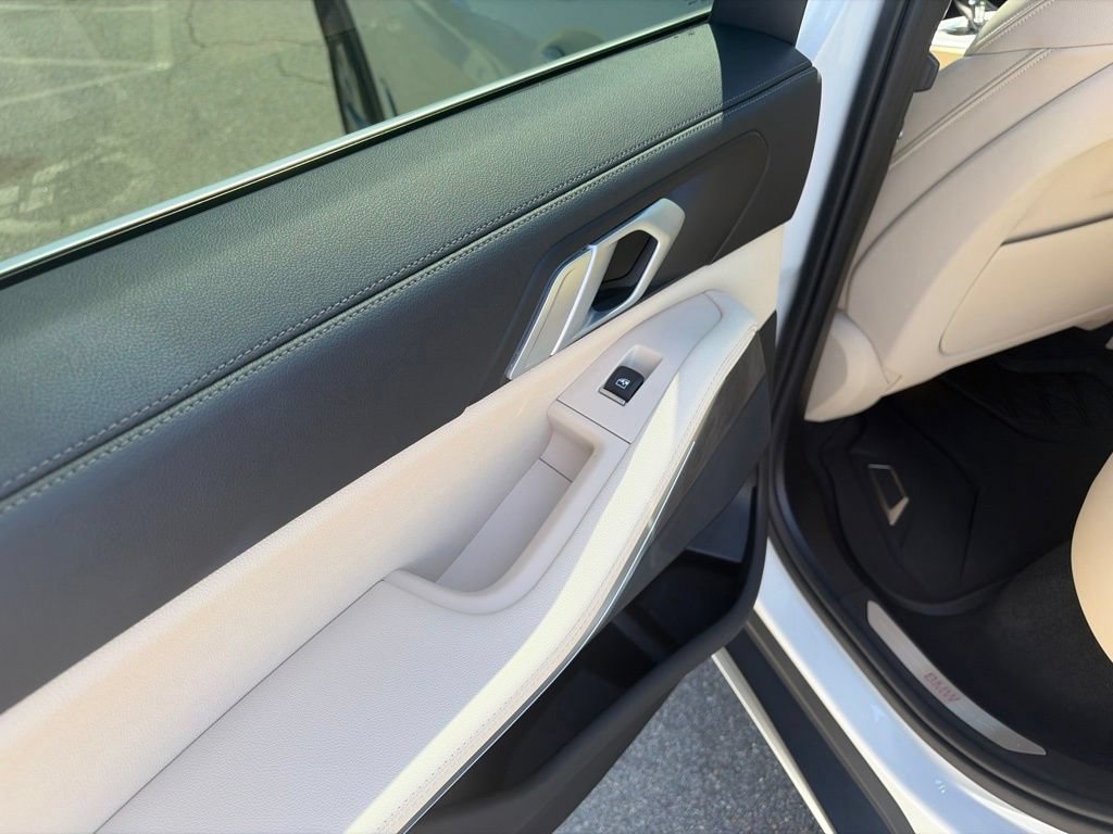 Used 2019 BMW X5 xDrive40i AWD/4WD image 15
