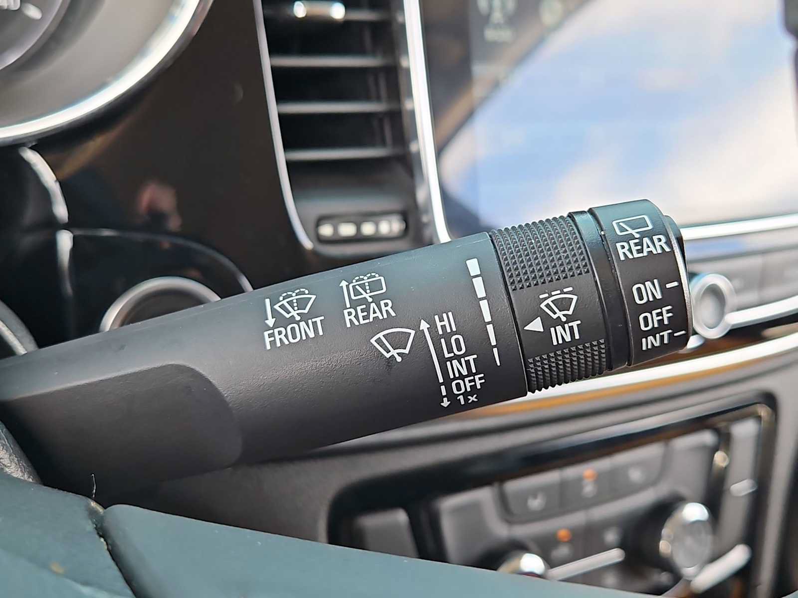 Used 2018 Buick Encore Preferred FWD image 25