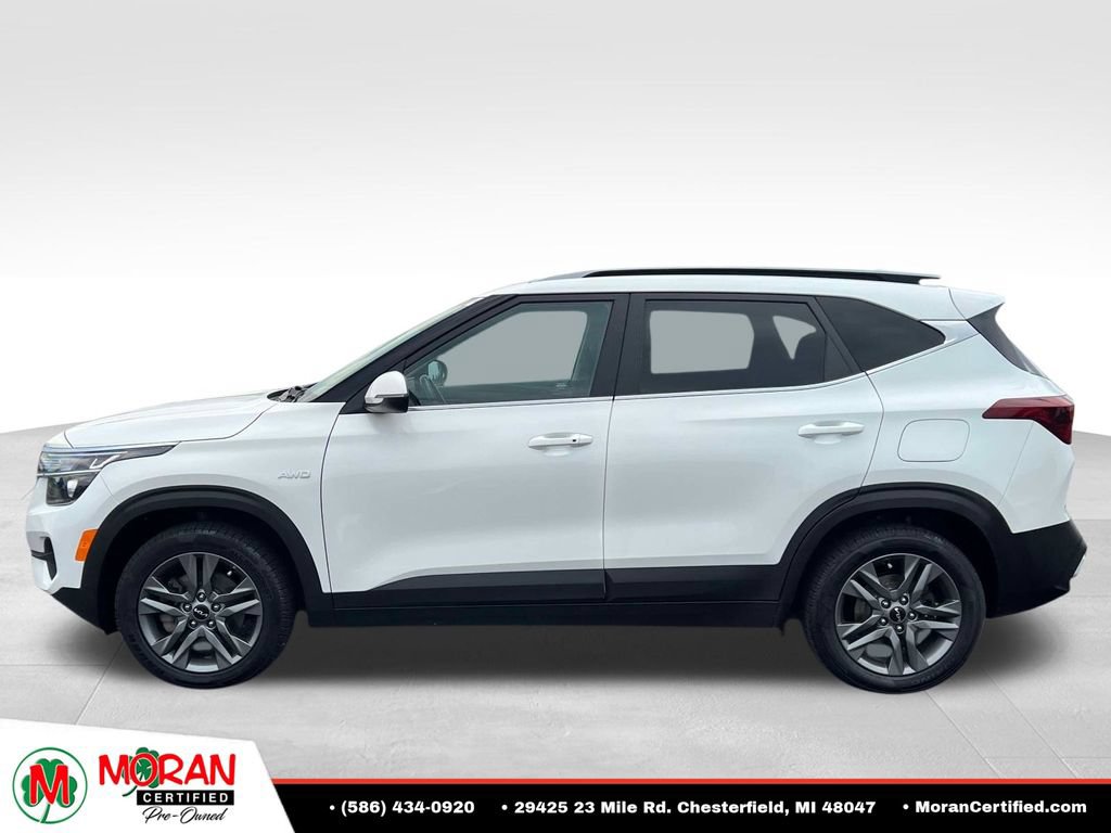 Used 2023 Kia Seltos S w/ Navigation Package AWD/4WD image 2