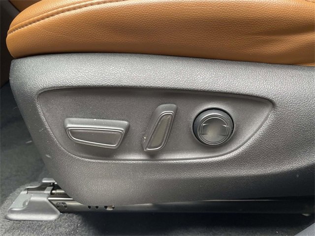 Used 2021 Toyota Highlander Platinum image 19