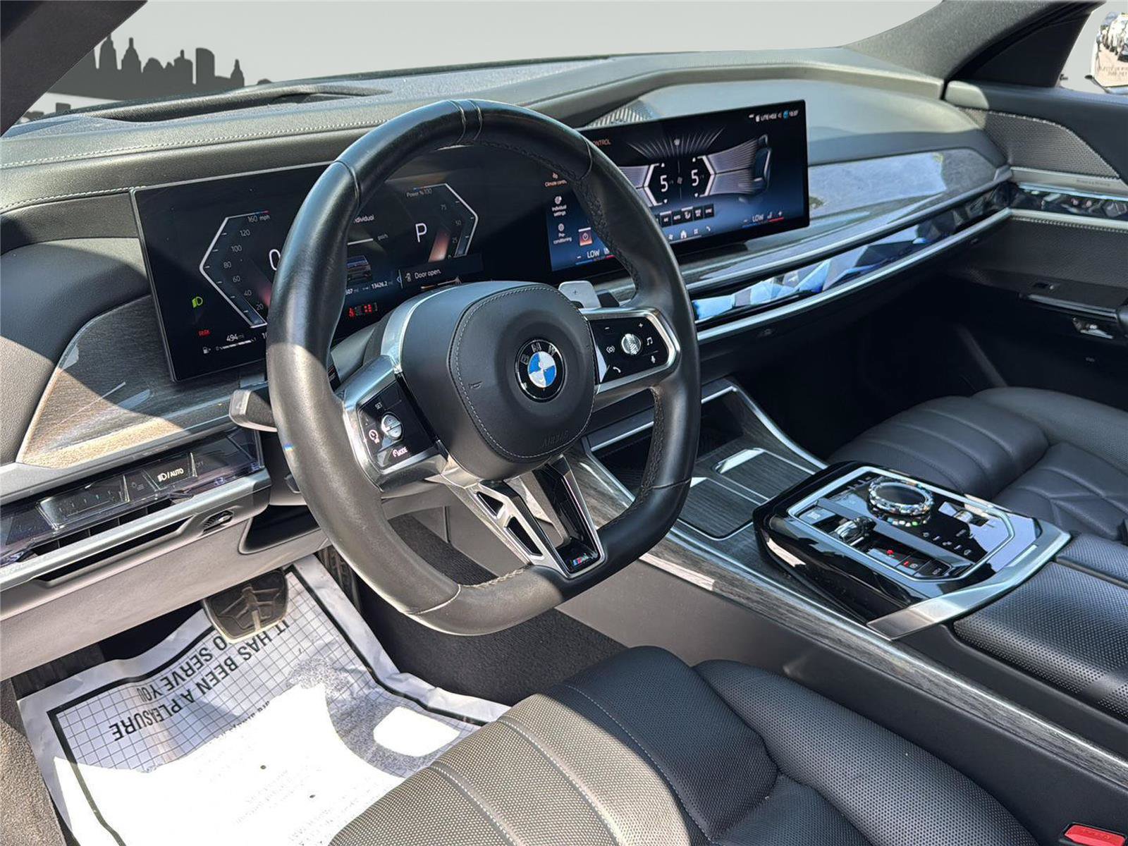 Used 2025 BMW 740i xDrive AWD/4WD image 16