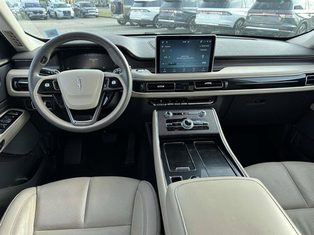 Used 2023 Lincoln Aviator Reserve w/ Elements Package Plus AWD/4WD image 35