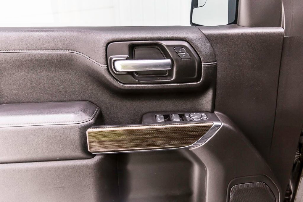 Used 2019 Chevrolet Silverado 1500 LT Trail Boss w/ Convenience Package AWD/4WD image 26