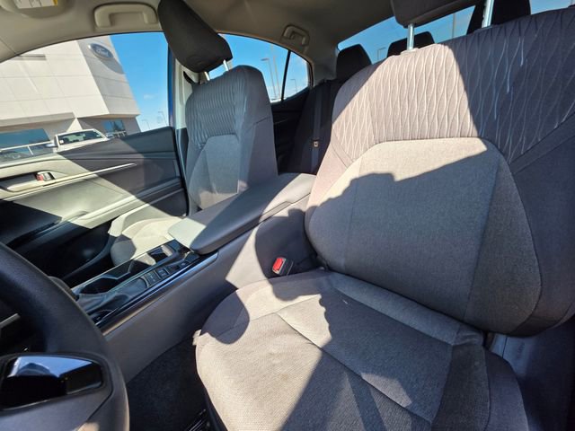 Used 2025 Toyota Camry LE w/ Convenience Package AWD/4WD image 29